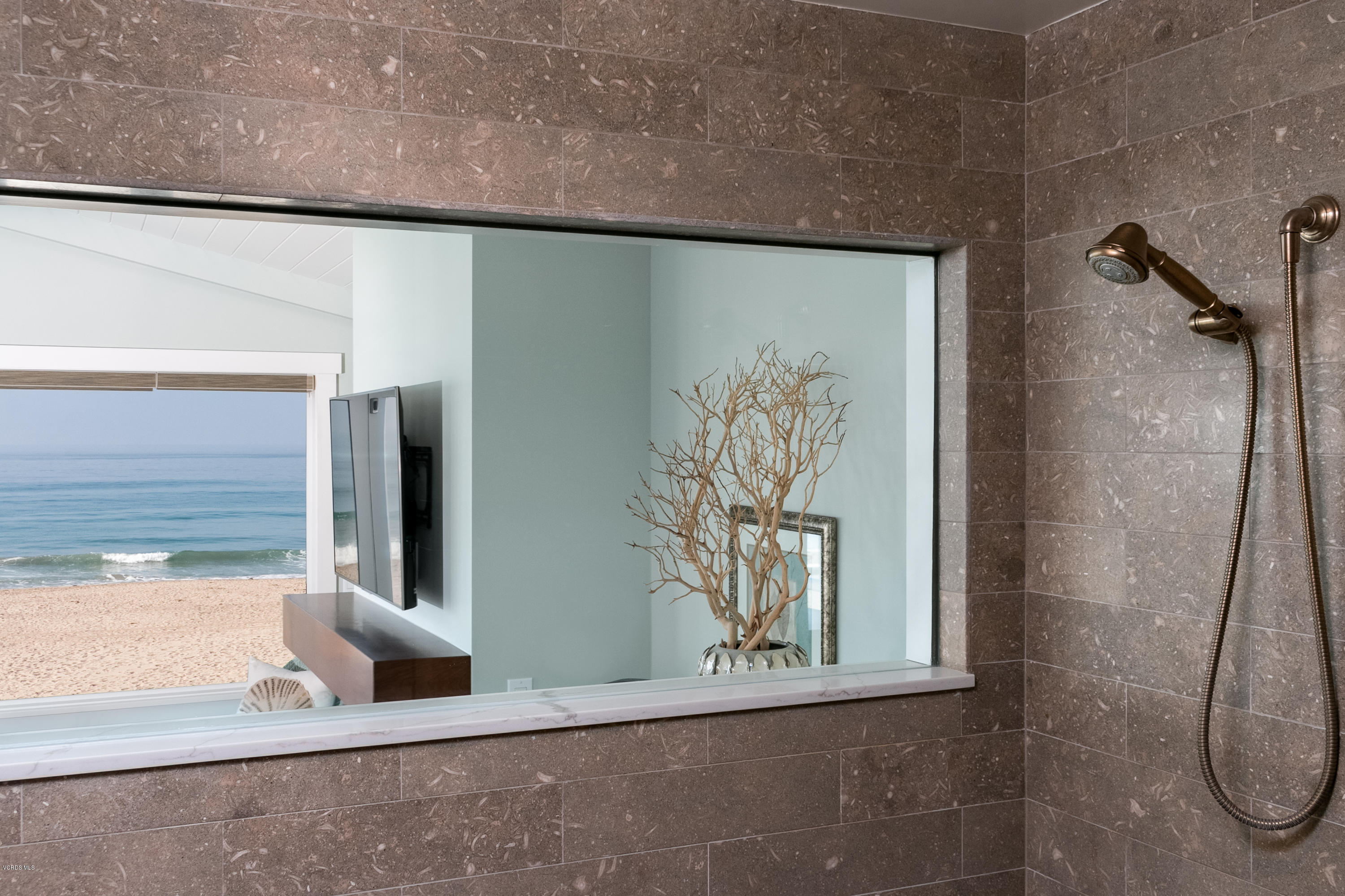 935 Mandalay Beach Road Oxnard, CA 93035 - Photo 32 of 67 Ocean View Shower