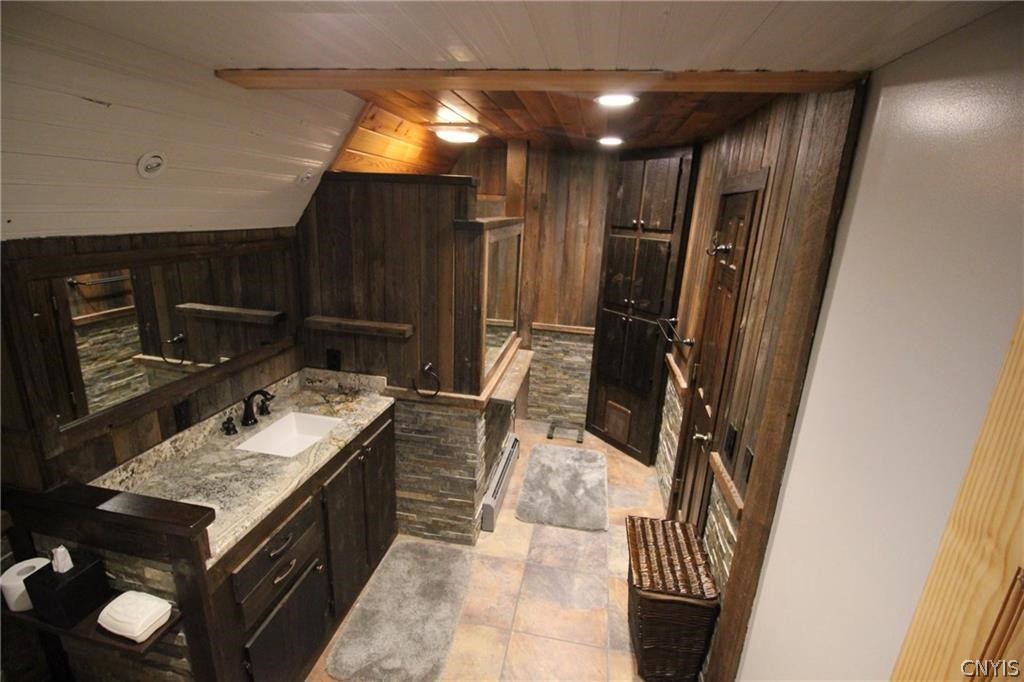 7300 Hamilton Road Pompey, NY 13078 - Photo 11 of 34 First Floor Full Bath