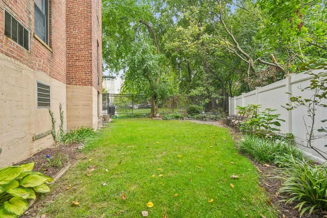 $2,000 | 11 Cuneo Place, Unit 4A, Jersey City, NJ 07307