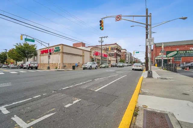 $2,000 | 11 Cuneo Place, Unit 4A, Jersey City, NJ 07307