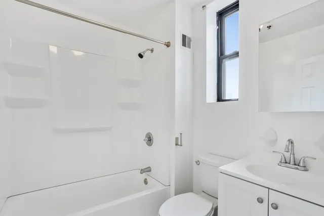$2,000 | 11 Cuneo Place, Unit 4A, Jersey City, NJ 07307