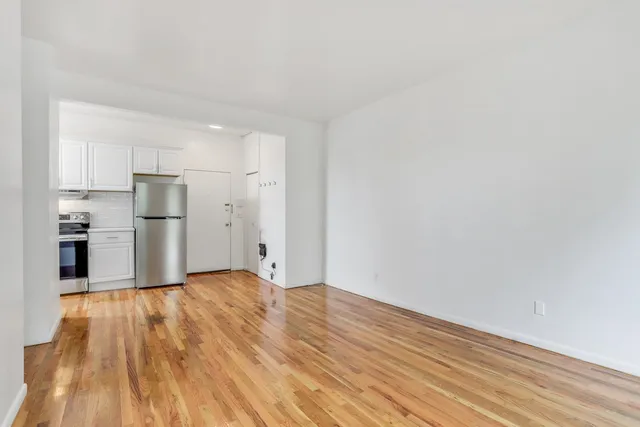 $2,000 | 11 Cuneo Place, Unit 4A, Jersey City, NJ 07307