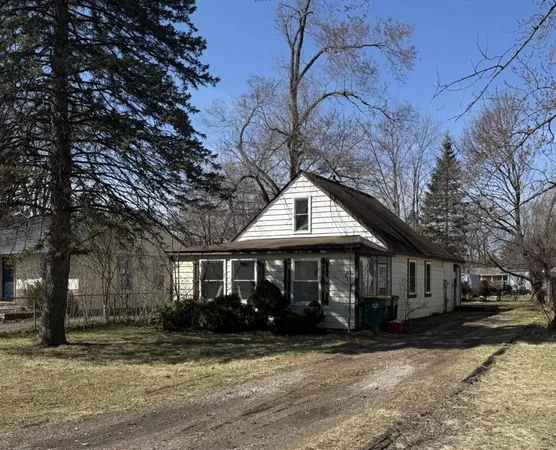 $2,000 | 633 Bagley Avenue, Ypsilanti, MI 48198