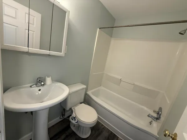 $2,000 | 633 Bagley Avenue, Ypsilanti, MI 48198