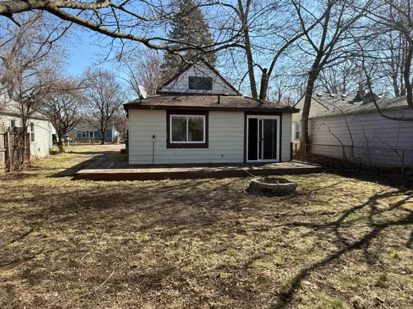 $2,000 | 633 Bagley Avenue, Ypsilanti, MI 48198