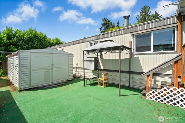 $64,990 | 7031 Northeast 175th Street, Unit 5, Kenmore, WA 98028