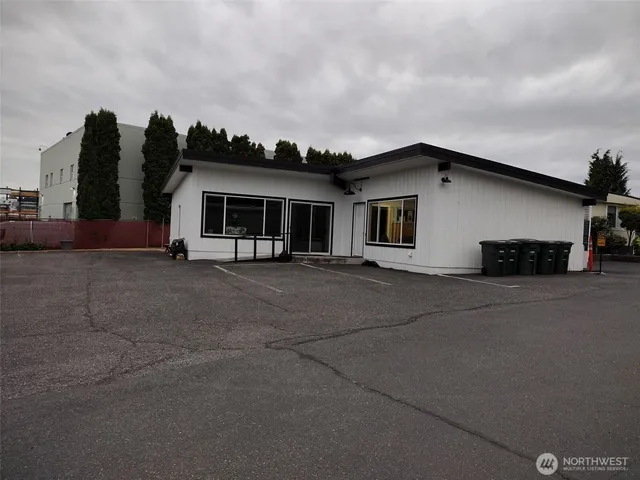 $64,990 | 7031 Northeast 175th Street, Unit 5, Kenmore, WA 98028