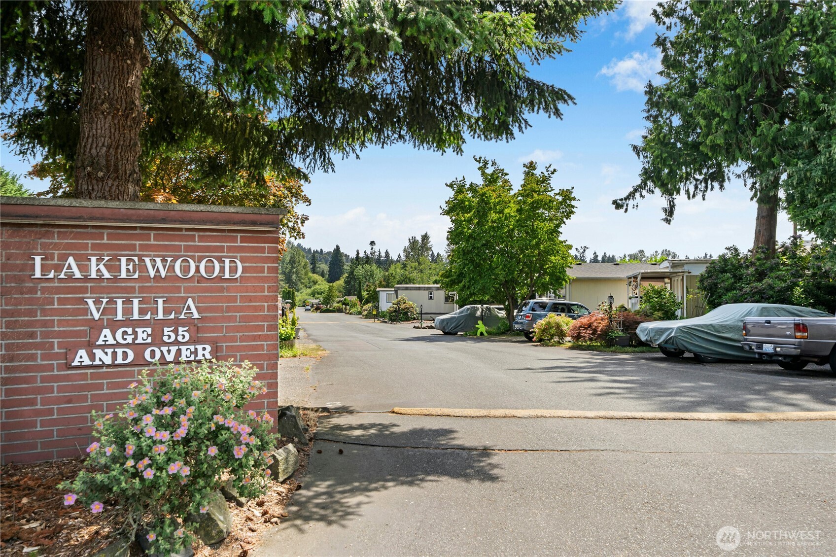 7031 Northeast 175th Street, Unit 5 Kenmore, WA 98028 - Photo 3 of 25