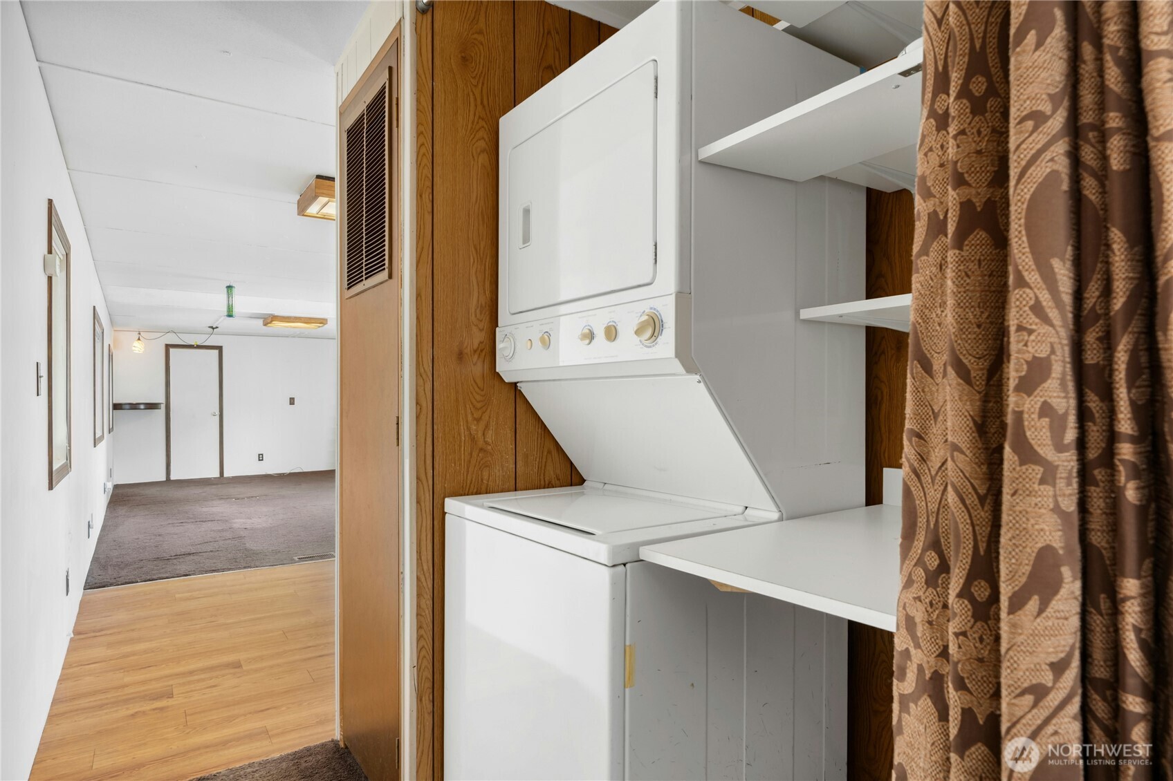 7031 Northeast 175th Street, Unit 5 Kenmore, WA 98028 - Photo 7 of 25