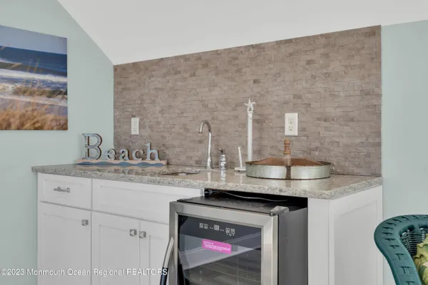 $6,000 | 411 Harding Avenue, Seaside Heights, NJ 08751