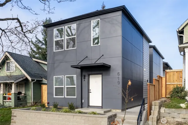 $1,200,000 | 619 South 35th Street, Tacoma, WA 98418