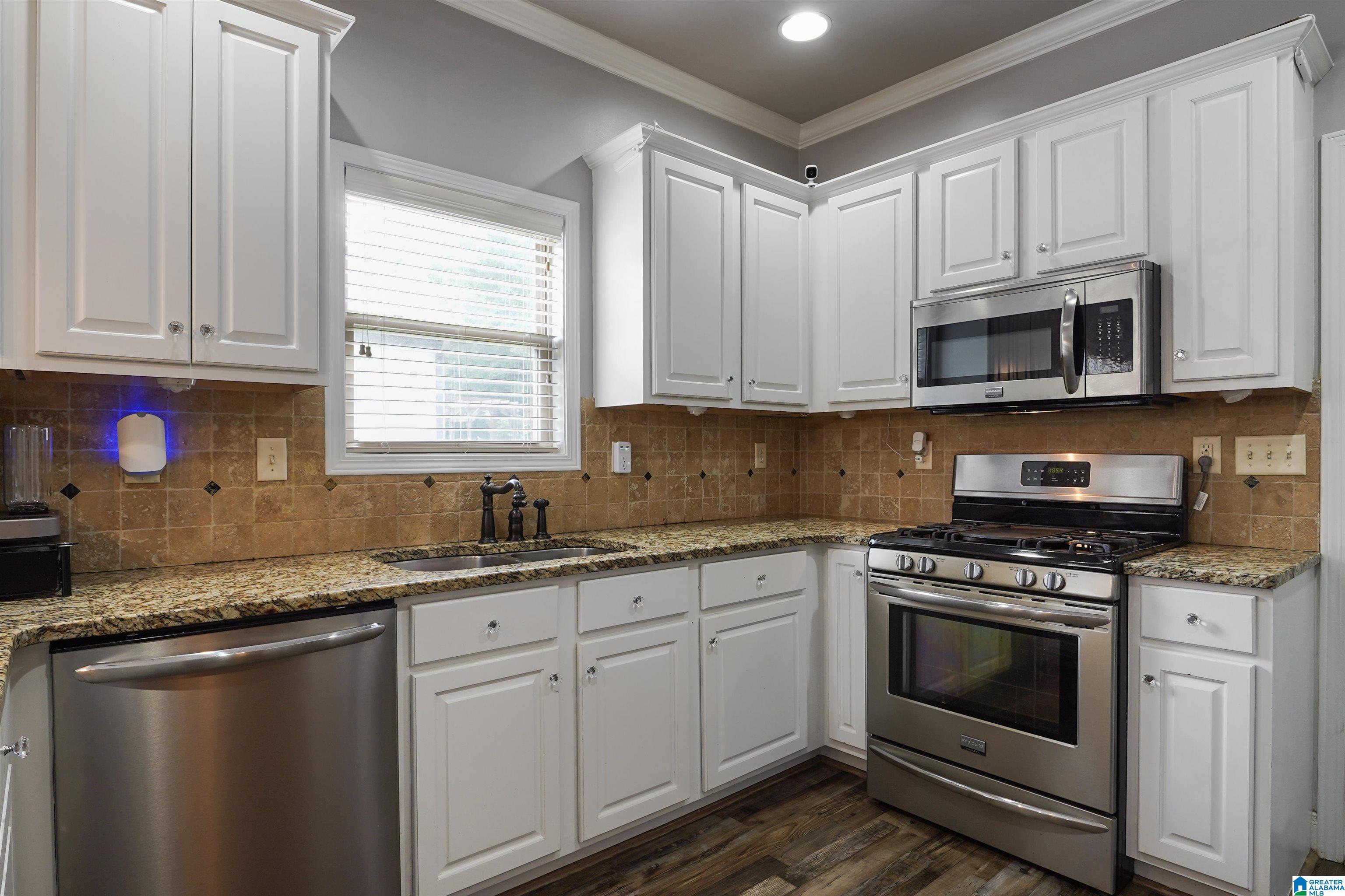 419 Ballantrae Road Pelham, AL 35124 - Photo 17 of 54