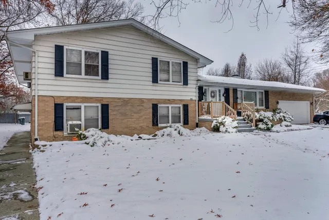 $449,000 | 6860 Delaware Street, Merrillville, IN 46410