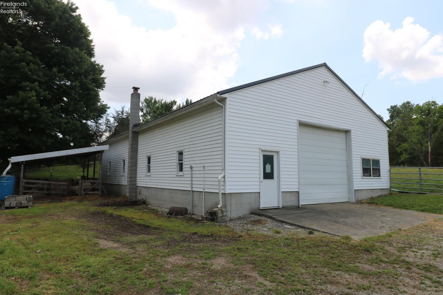 1881 Snyder Road Willard, OH 44890 - Photo 9 of 12 Gallery Image 9