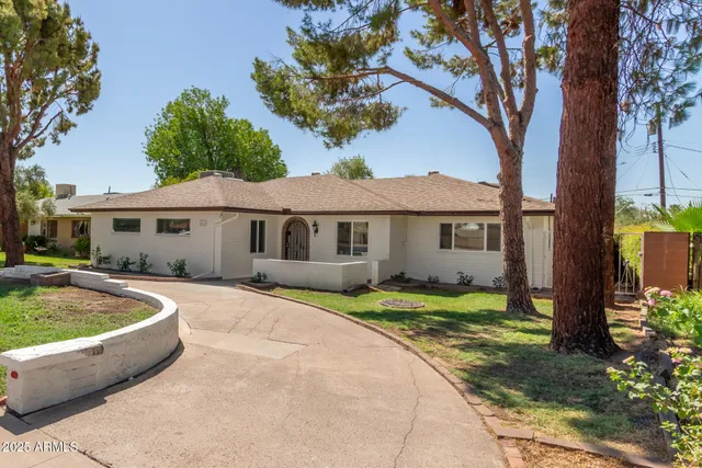 $649,000 | 1813 West Earll Drive, Phoenix, AZ 85015