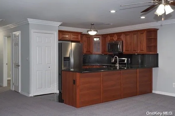 $3,405 | 143 Overlook Drive, Unit 143, Farmingville, NY 11738