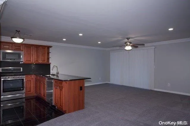 $3,405 | 143 Overlook Drive, Unit 143, Farmingville, NY 11738