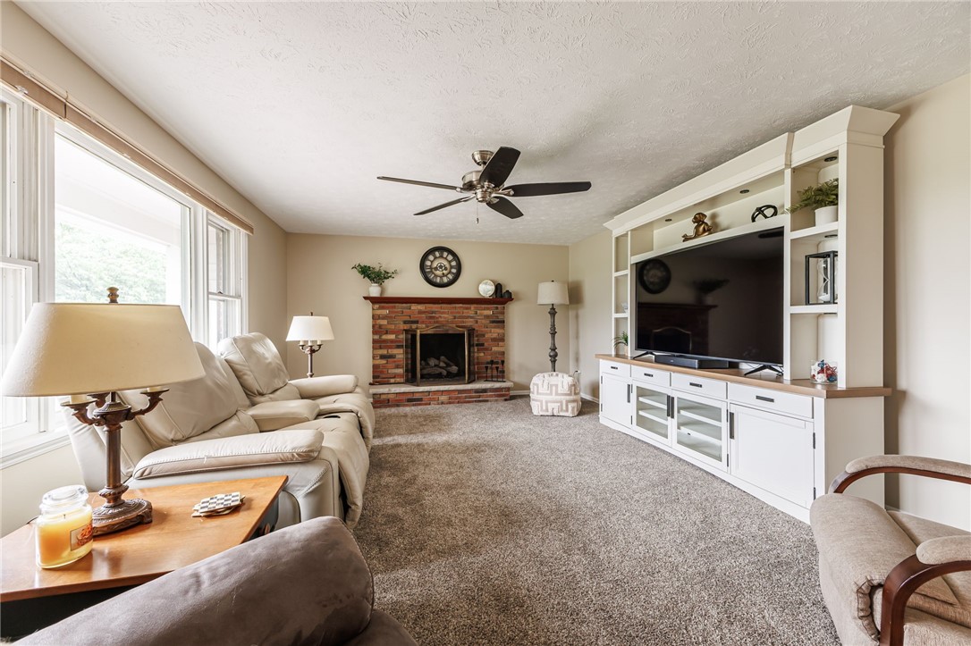 345 Tobin Road Pittsford, NY 14467 - Photo 9 of 50 Gallery Image 9