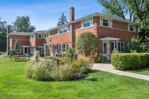 $319,000 | 1812 Oakton Street, Evanston, IL 60202