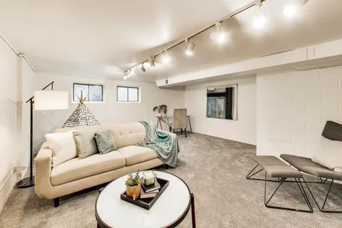 $319,000 | 1812 Oakton Street, Evanston, IL 60202