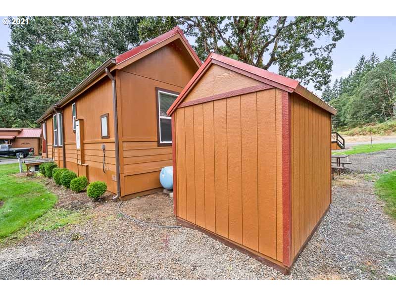 8372 Enchanted Way Southeast, Unit 192 Turner, OR 97392 - Photo 21 of 27 a view of a house with a yard