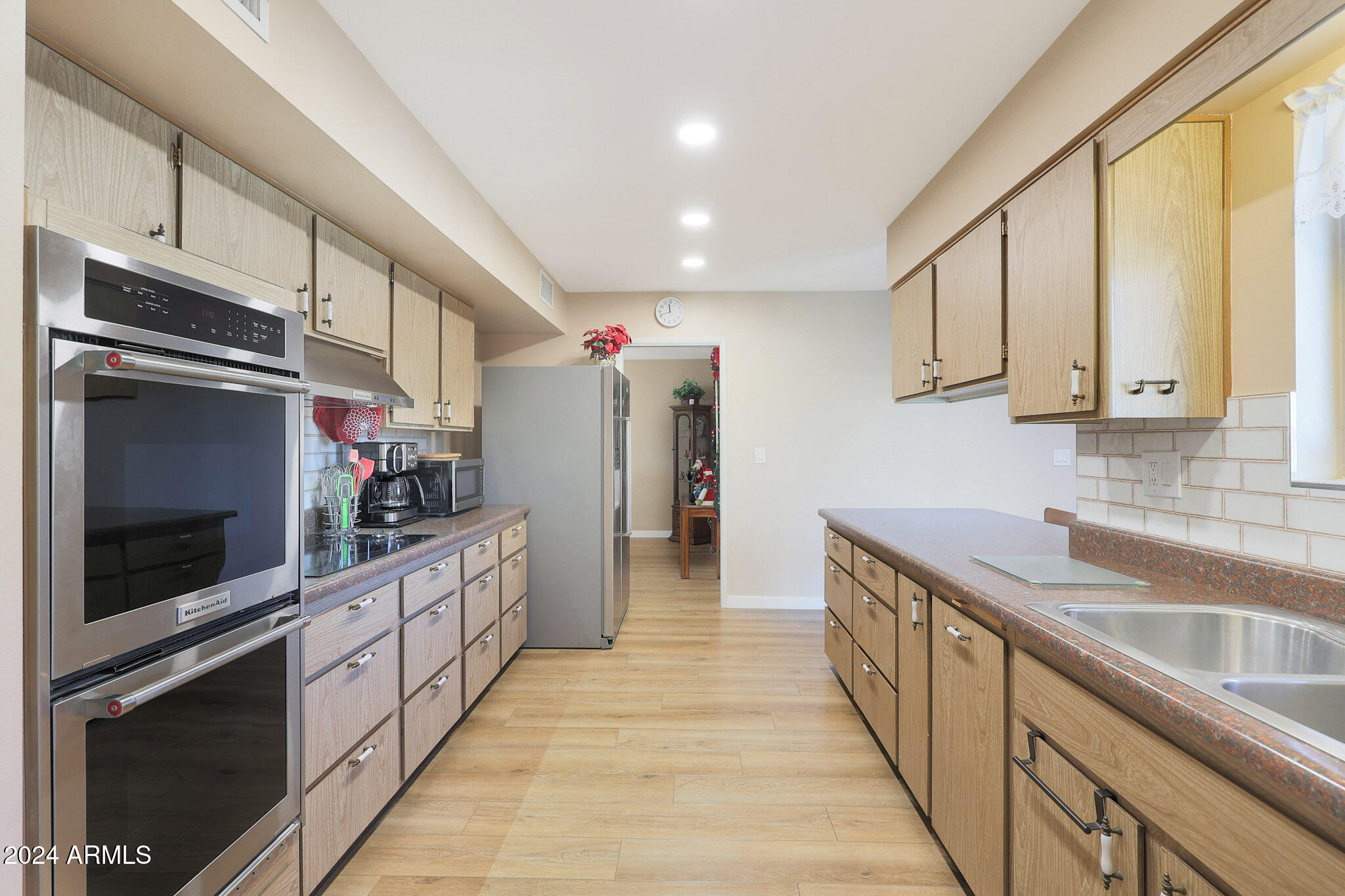 10137 West Mountain View Road Sun City, AZ 85351 - Photo 14 of 34 Kitchen