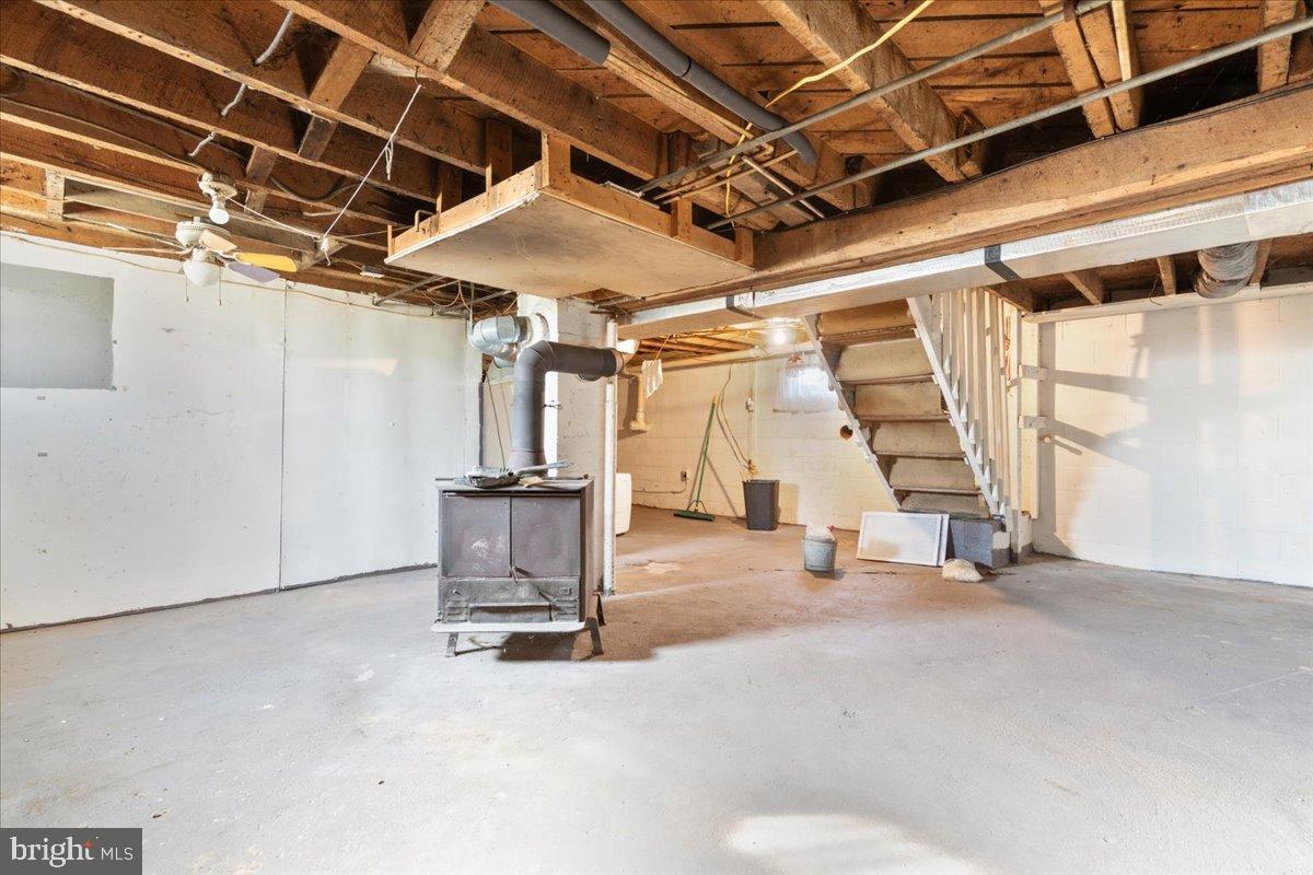 919 Ridge Hollow Road Edinburg, VA 22824 - Photo 16 of 35 Spacious basement ready for your vision.