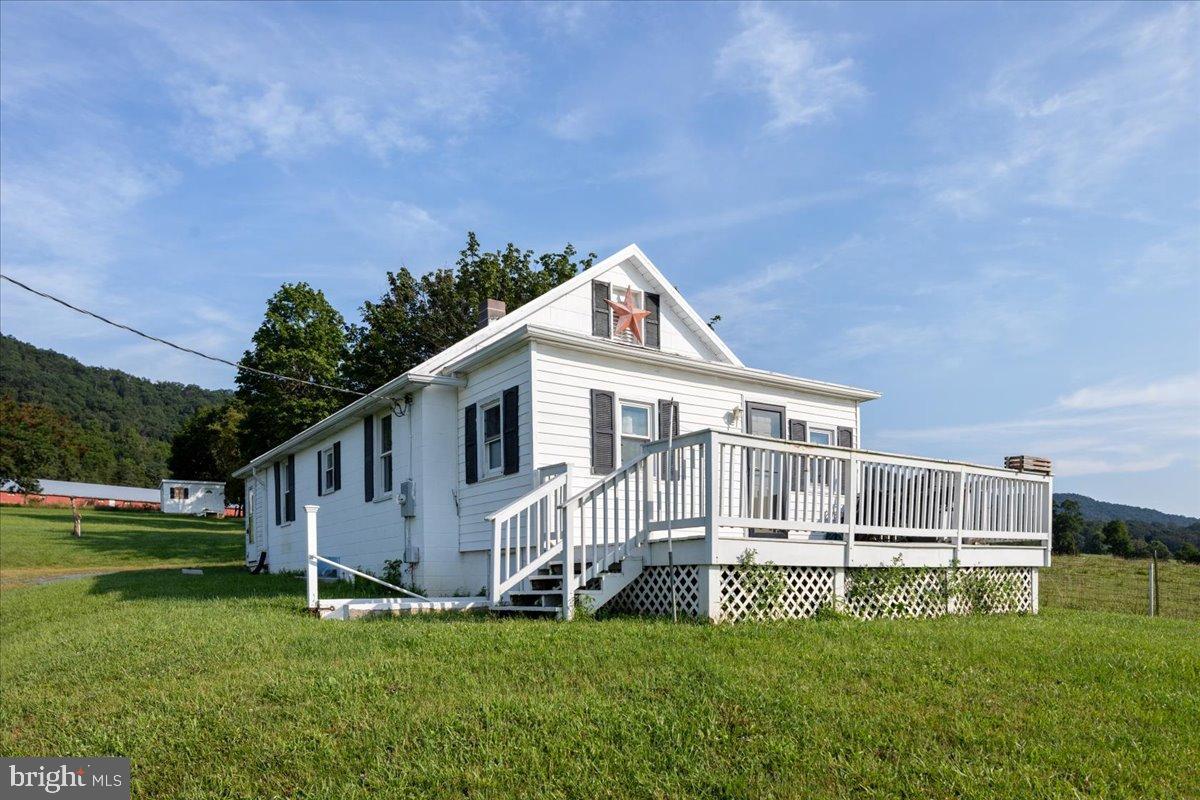 919 Ridge Hollow Road Edinburg, VA 22824 - Photo 2 of 35 Charming home with scenic mountain views.