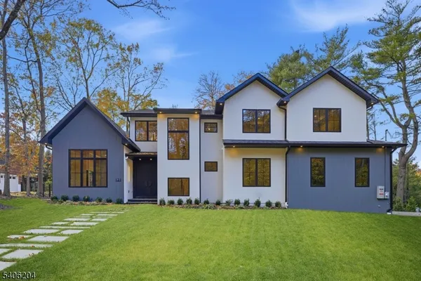 $2,850,000 | 121 Engle Street, Cresskill, NJ 07626