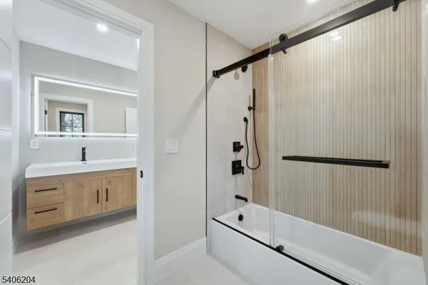 $2,850,000 | 121 Engle Street, Cresskill, NJ 07626