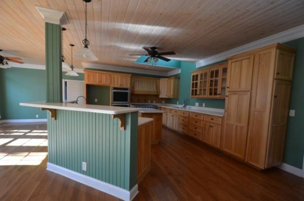 577 Peach Orchard Road Andersonville, TN 37705 - Photo 11 of 37 Kitchen