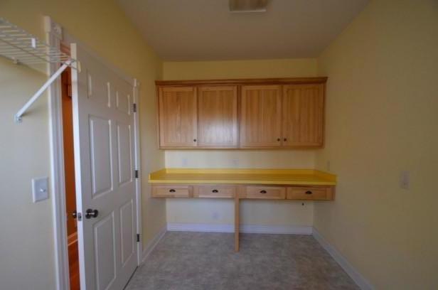 577 Peach Orchard Road Andersonville, TN 37705 - Photo 32 of 37 Laundry Room