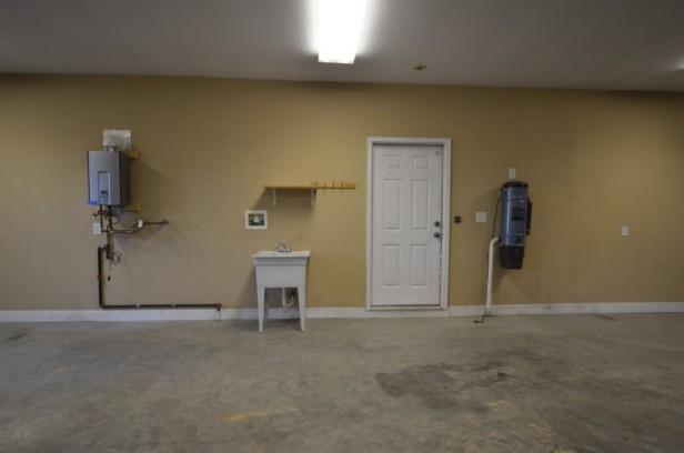 577 Peach Orchard Road Andersonville, TN 37705 - Photo 34 of 37 Tankless Water Heater