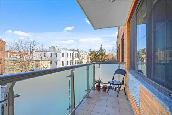 $589,000 | 311 St Nicholas Avenue, Unit 3H | Ridgewood