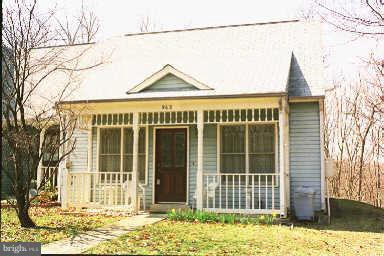 a view of a house with a outdoor space
