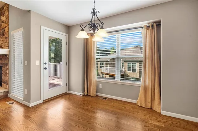 $440,000 | 194 North Camelot Drive, Liberty, MO 64068