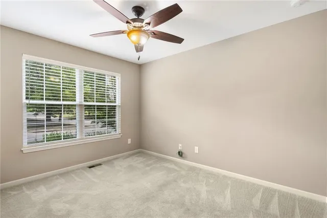 $440,000 | 194 North Camelot Drive, Liberty, MO 64068