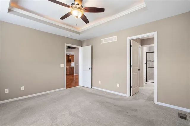 $440,000 | 194 North Camelot Drive, Liberty, MO 64068