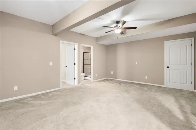 $440,000 | 194 North Camelot Drive, Liberty, MO 64068