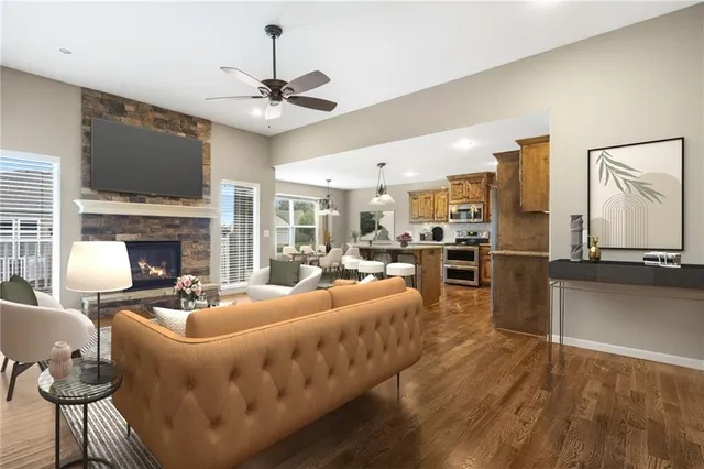 $440,000 | 194 North Camelot Drive, Liberty, MO 64068