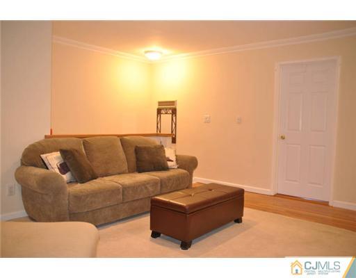 60 Fox Road, Unit 6B Edison, NJ 08817 - Photo 11 of 20 Gallery Image 11
