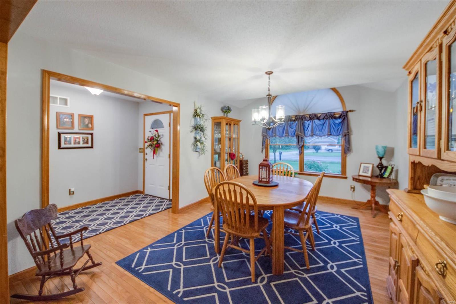9 Willow Way Brighton, IL 62012 - Photo 4 of 46