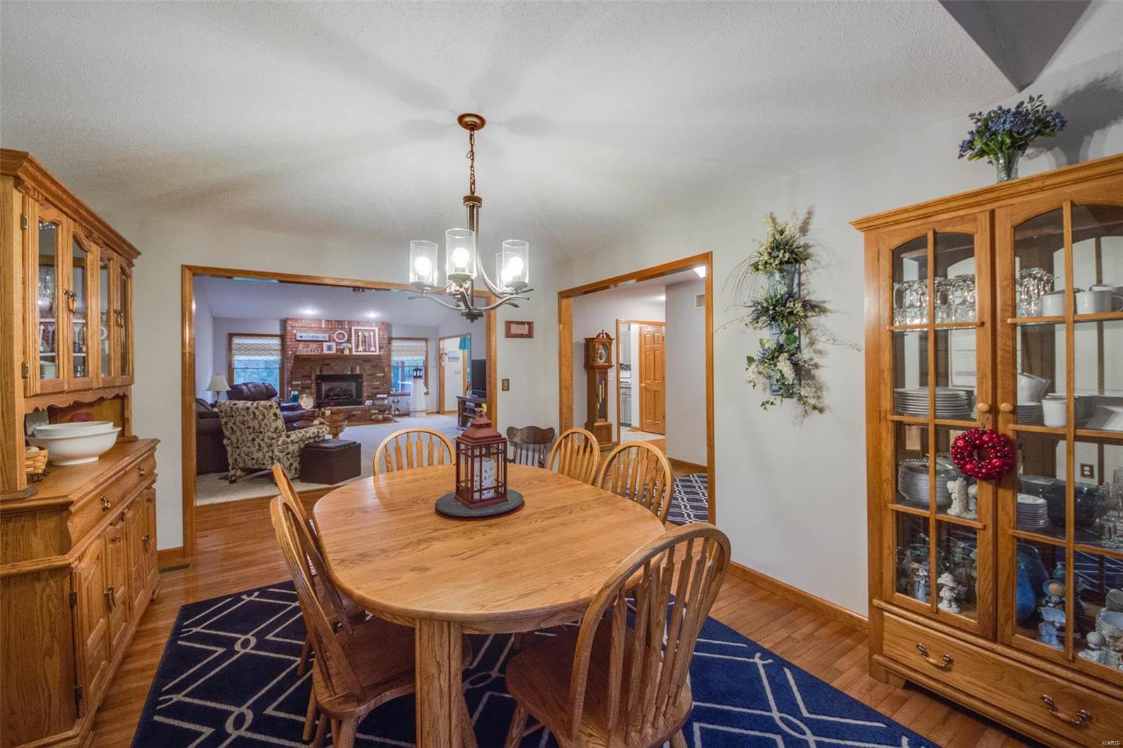 9 Willow Way Brighton, IL 62012 - Photo 5 of 46