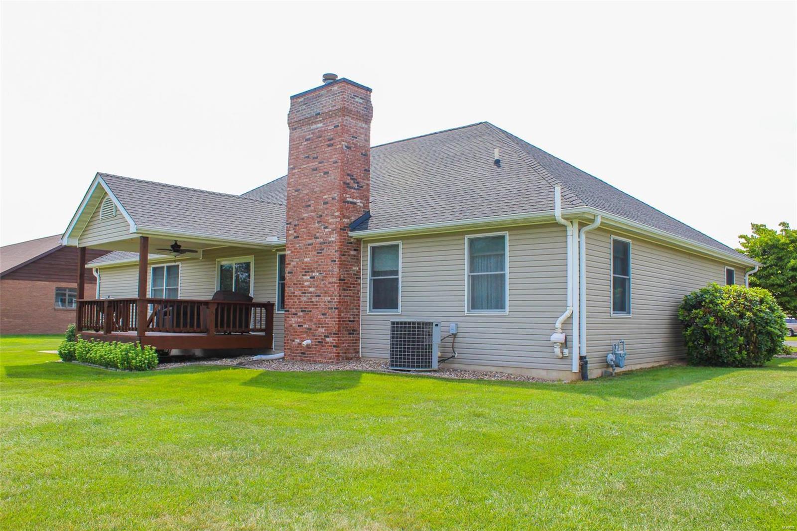 9 Willow Way Brighton, IL 62012 - Photo 42 of 46