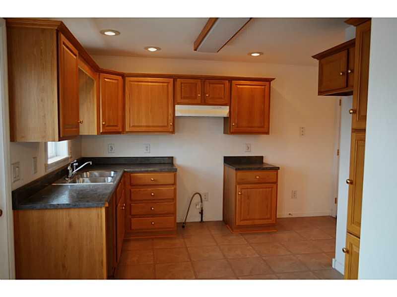 604 Reed Avenue Monessen, PA 15062 - Photo 2 of 24 Kitchen.