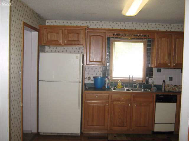 14253 North Bray Road Clio, MI 48420 - Photo 7 of 15 21168146-6.JPG