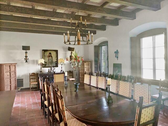 80 Middle Road Palm Beach, FL 33480 - Photo 14 of 33 a view of a dining room with furniture a chandelier and wooden floor