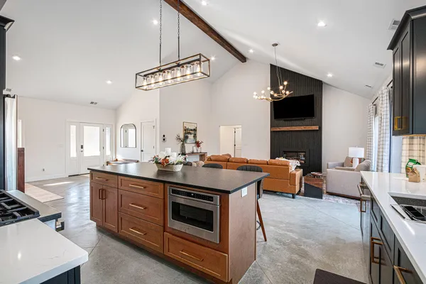 $1,387,000 | 13785 Jane Way, Sawyer, MI 49125