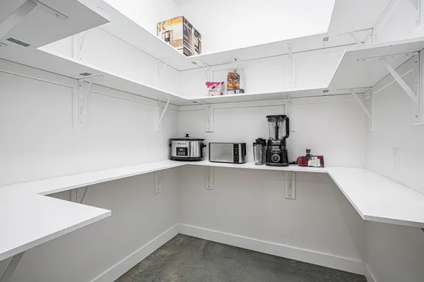 $1,387,000 | 13785 Jane Way, Sawyer, MI 49125