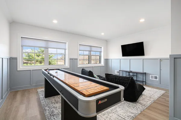 $1,387,000 | 13785 Jane Way, Sawyer, MI 49125